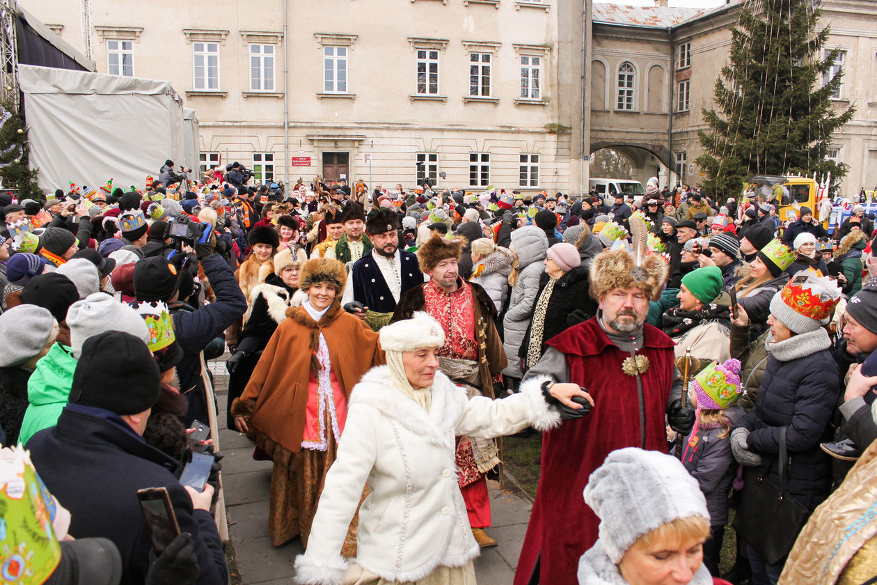  Orszak Trzech Króli w Zamościu (zdjęcie 1) - Autor: Kazimierz Chmiel