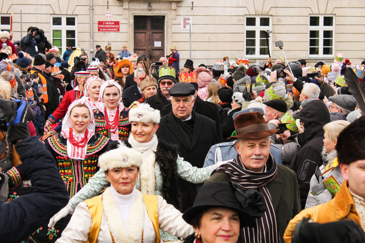  Orszak Trzech Króli w Zamościu (zdjęcie 1) - Autor: Kazimierz Chmiel