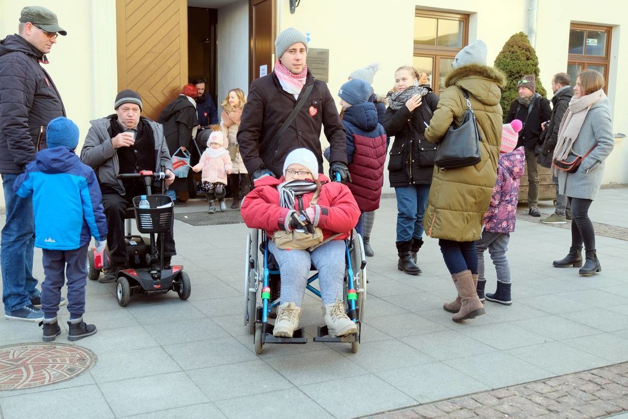  28. finał Wielkiej Orkiestry Świątecznej Pomocy w Lublinie (zdjęcie 1) - Autor: Maciej Kaczanowski
