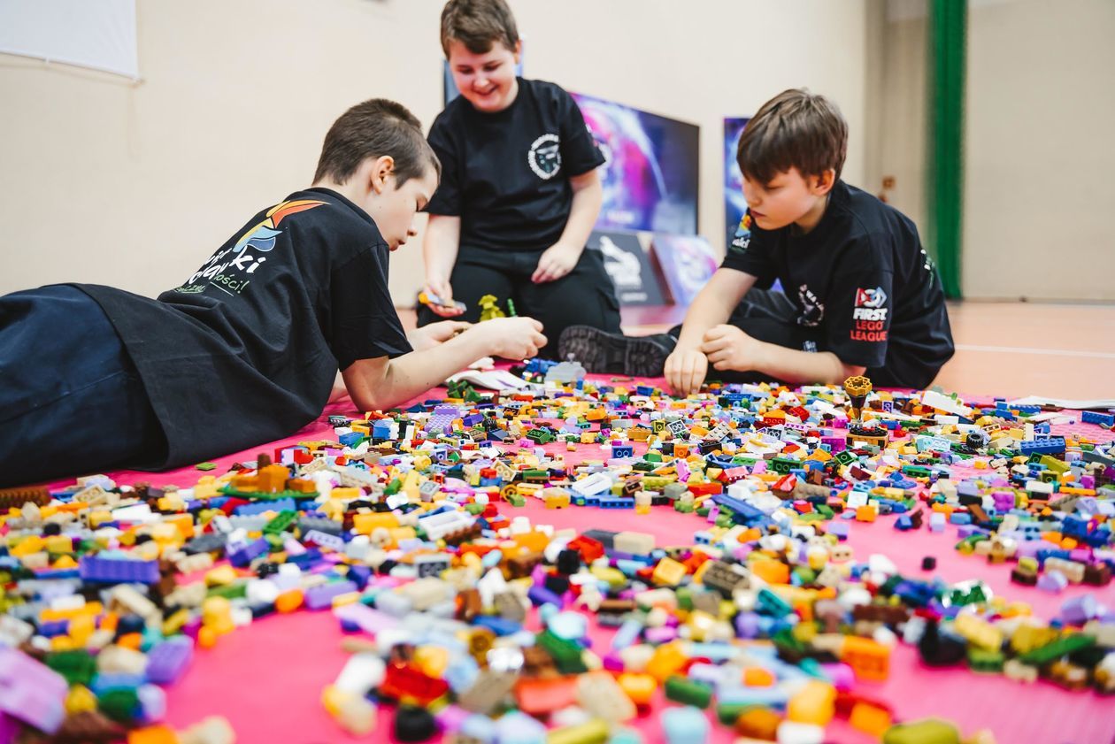  FIRST LEGO League w Kraśniku (zdjęcie 1) - Autor: N8 Studio Fotografia Dla Biznesu