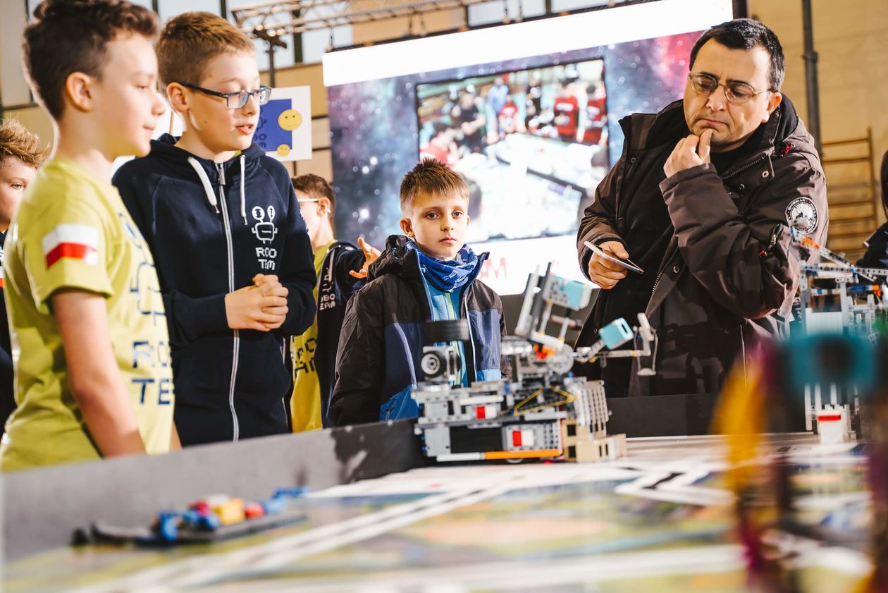  FIRST LEGO League w Kraśniku (zdjęcie 1) - Autor: N8 Studio Fotografia Dla Biznesu