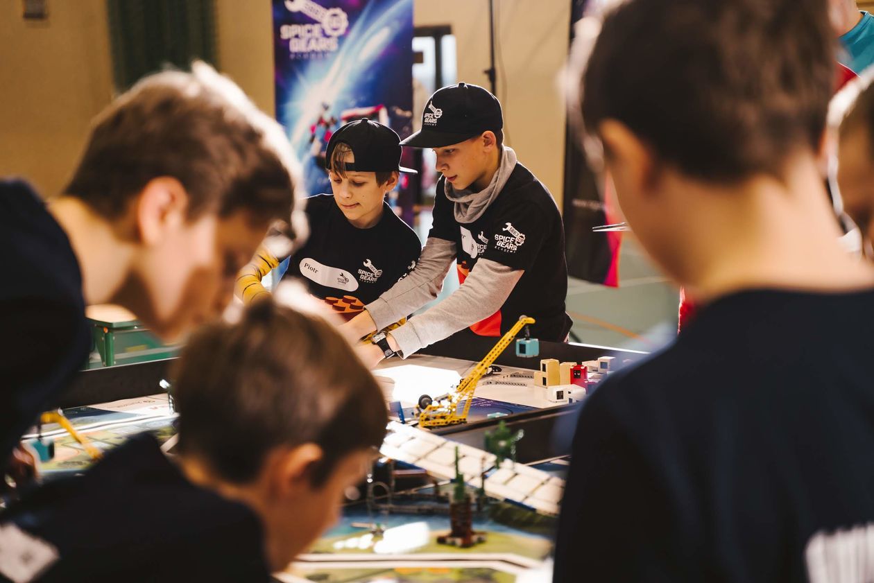  FIRST LEGO League w Kraśniku (zdjęcie 1) - Autor: N8 Studio Fotografia Dla Biznesu