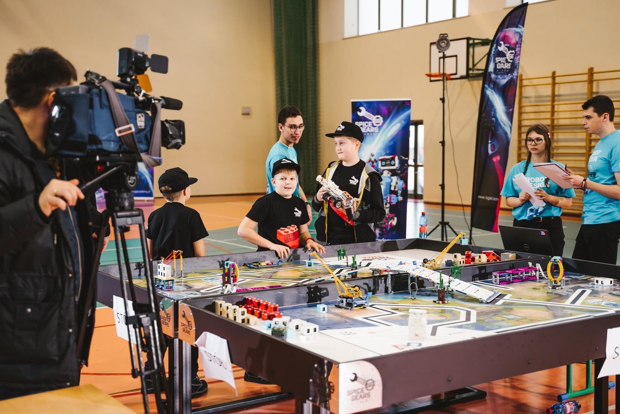  FIRST LEGO League w Kraśniku (zdjęcie 1) - Autor: N8 Studio Fotografia Dla Biznesu