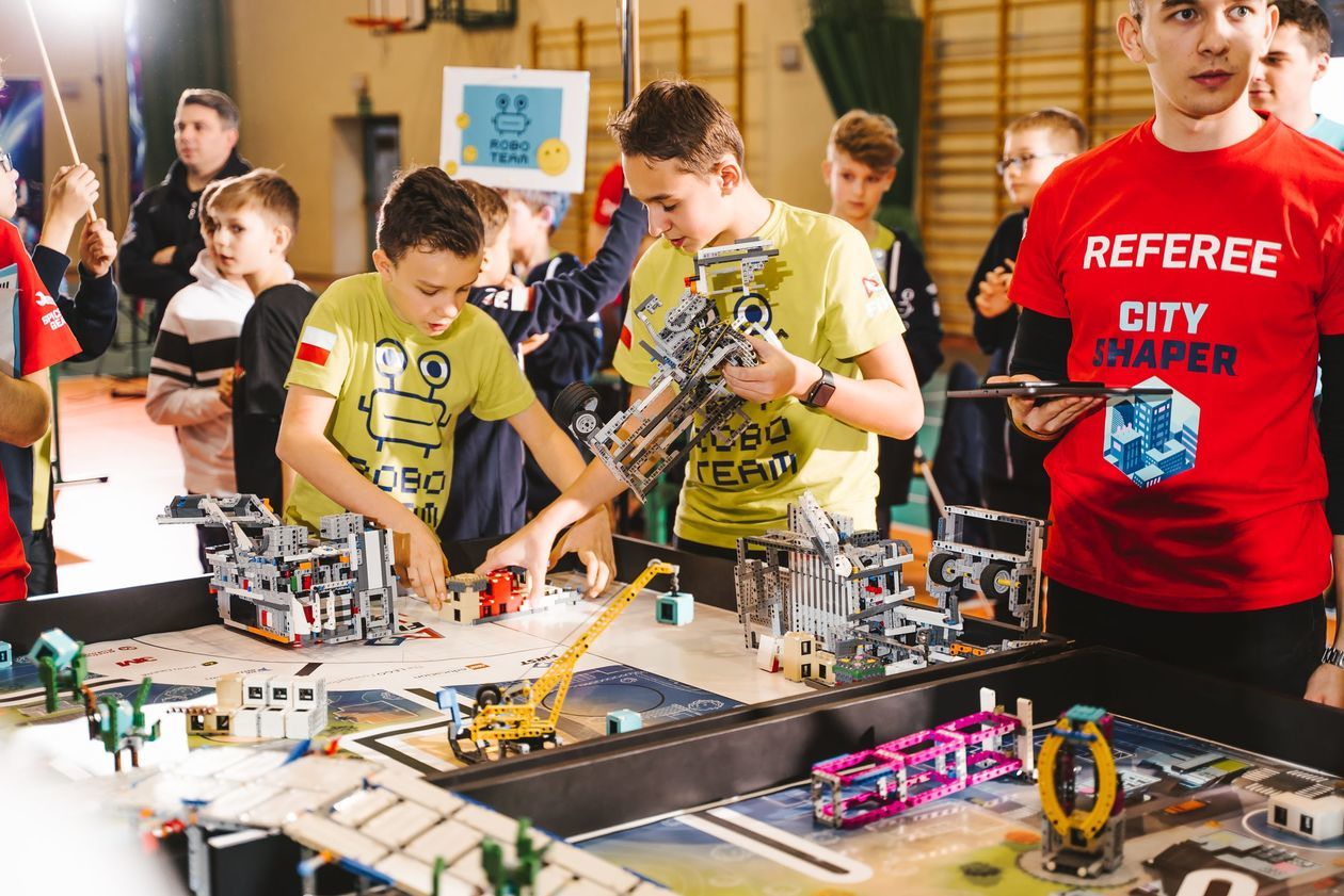  FIRST LEGO League w Kraśniku (zdjęcie 1) - Autor: N8 Studio Fotografia Dla Biznesu