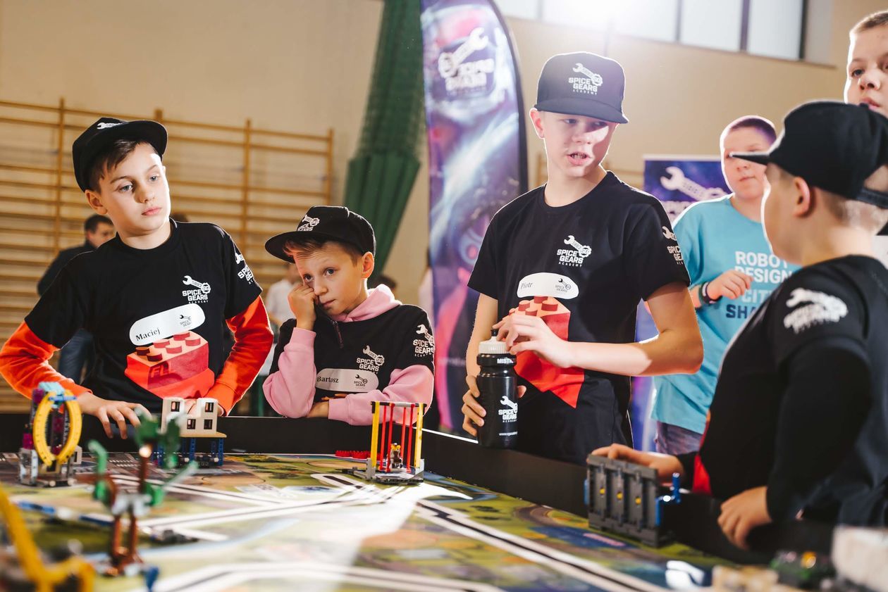  FIRST LEGO League w Kraśniku (zdjęcie 1) - Autor: N8 Studio Fotografia Dla Biznesu