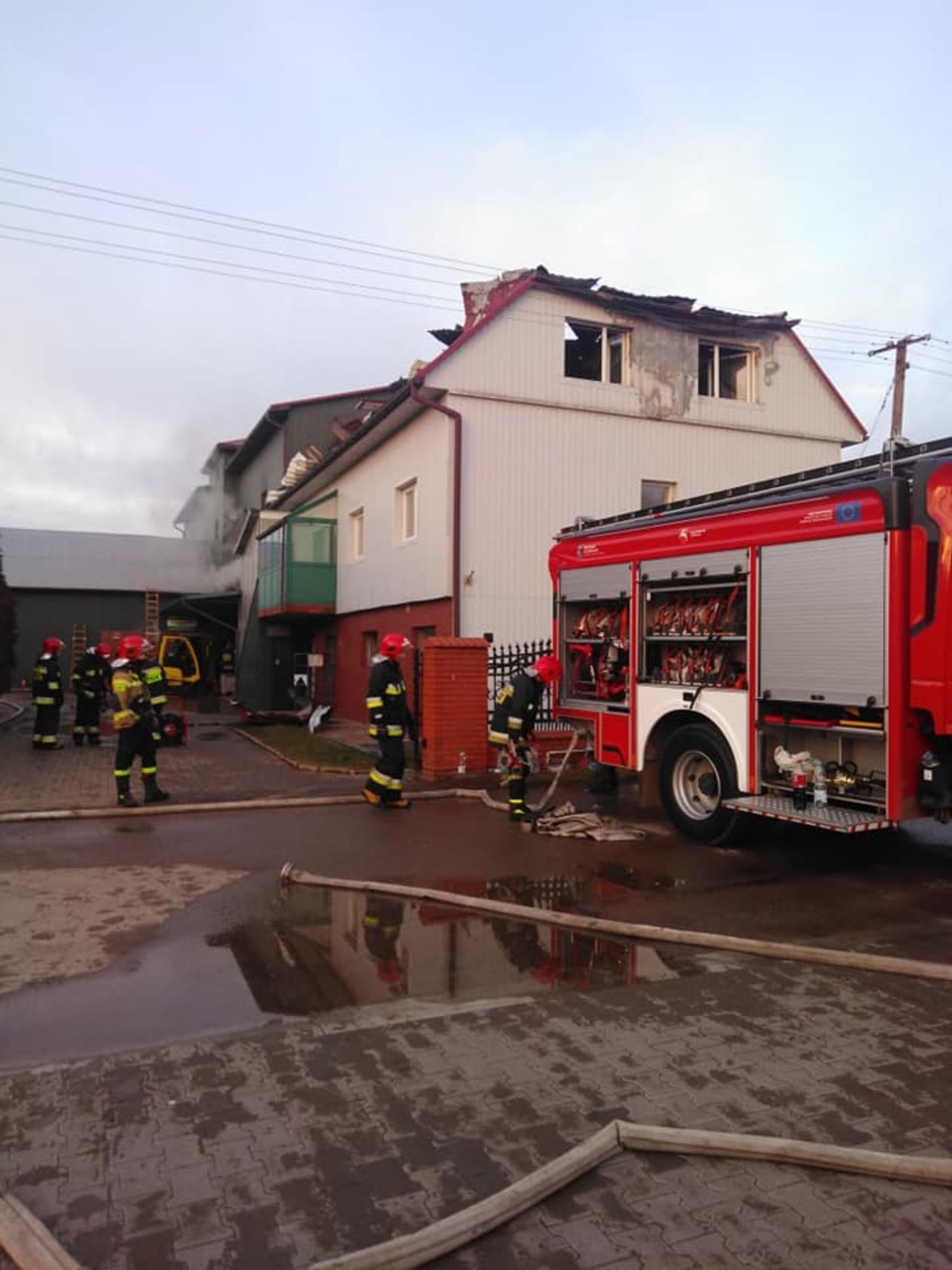  Pożar w Kępie Choteckiej (zdjęcie 1) - Autor: OSP KSRG Karczmiska