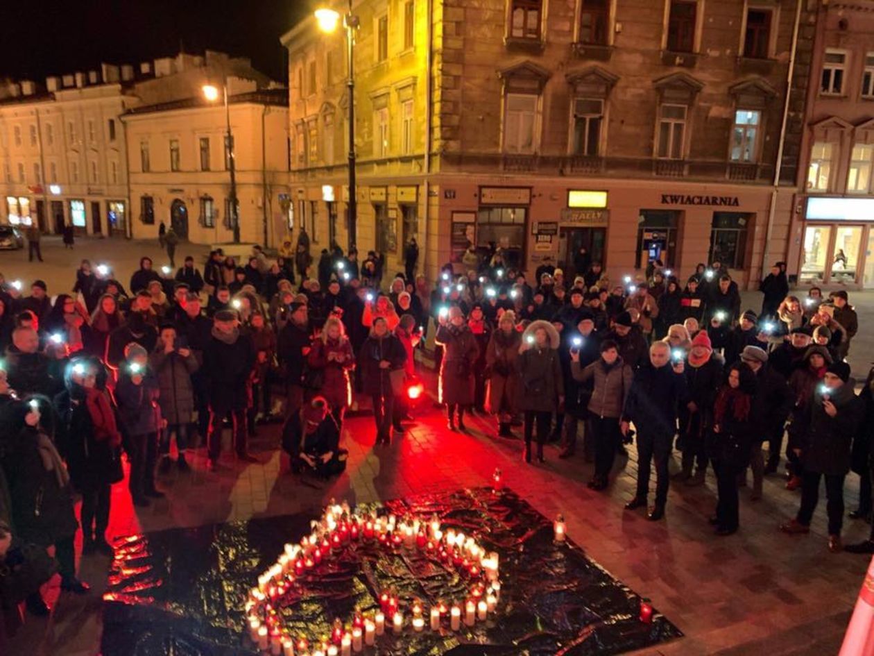  Lublin solidarny z Gdańskiem (zdjęcie 1) - Autor: Miasto Lublin