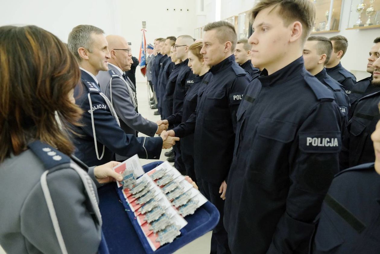  Przysięga nowych policjantów garnizonu lubelskiego (zdjęcie 1) - Autor: Maciej Kaczanowski