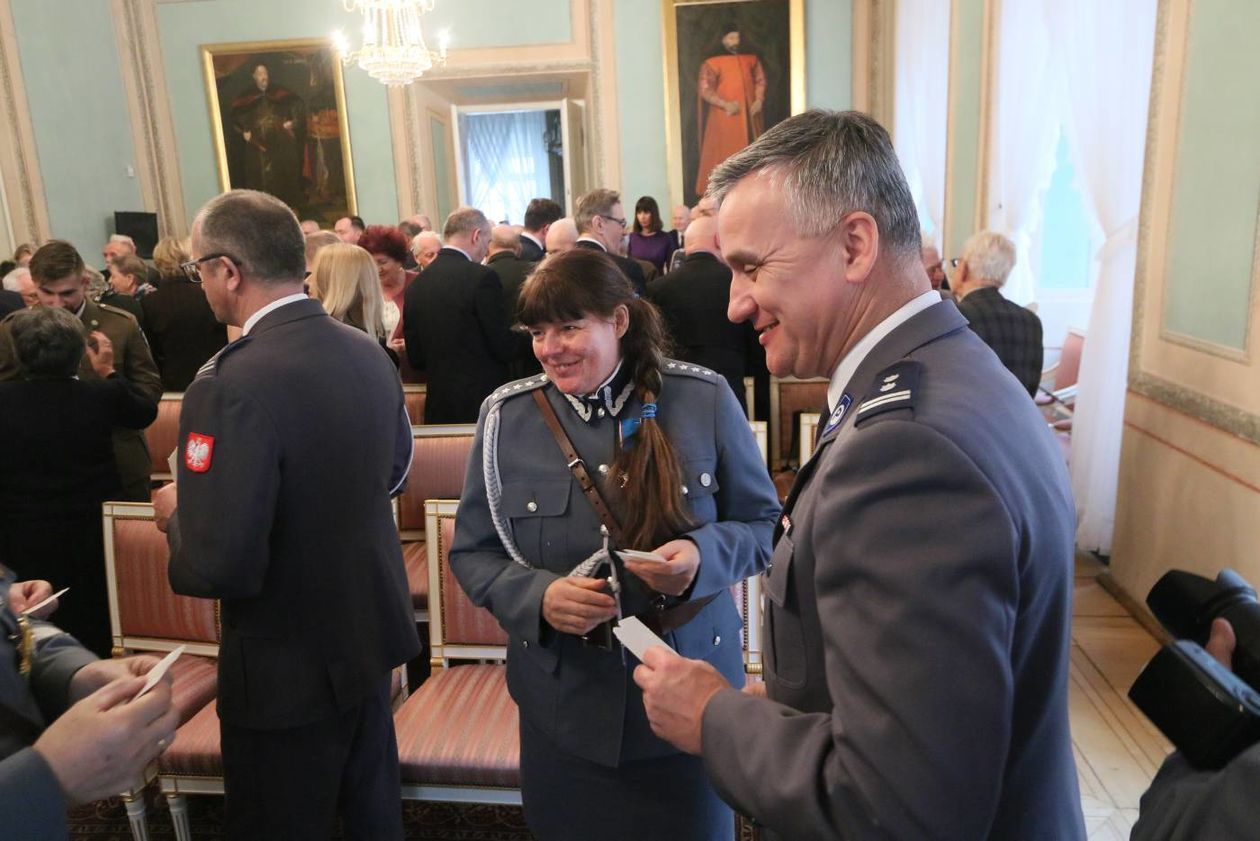  Spotkanie opłatkowe przedstawicieli organizacji kombatanckich w Trybunale Koronnym (zdjęcie 1) - Autor: Maciej Kaczanowski