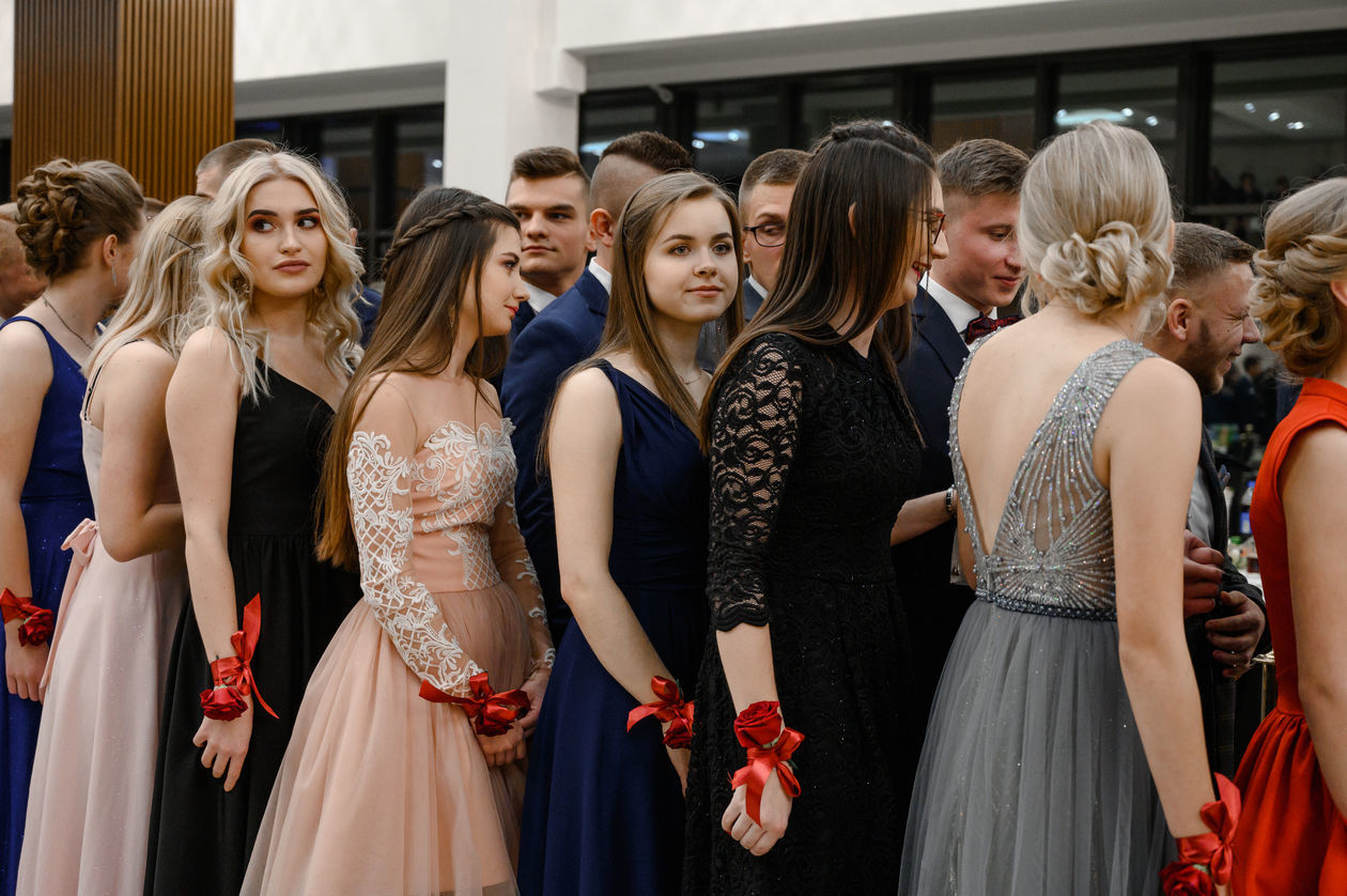  Studniówka ZST im. Marii Skłodowskiej-Curie w Puławach (zdjęcie 1) - Autor: Foto Bakinowski & Foto Stankiewicz