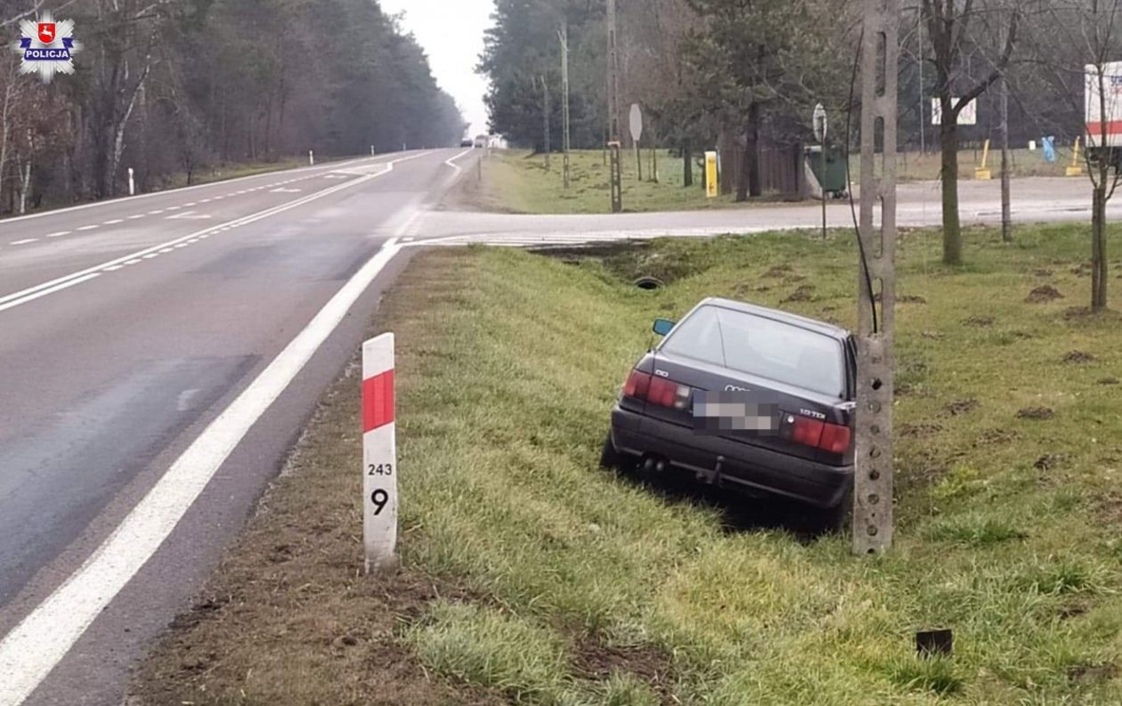 Radzyń Podlaski: Nie trafiła samochodem we wjazd stacji paliw (zdjęcie 1) - Autor: Policja