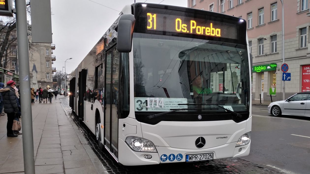  Testy autobusu z napędem hybrydowym w Lublinie (zdjęcie 1) - Autor: Dominik Smaga