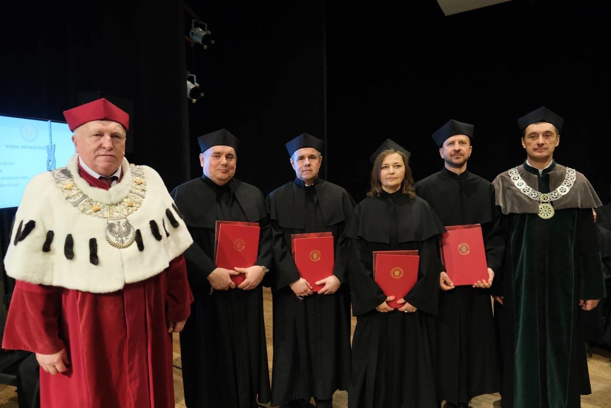  Abp Budzik doktorem honoris causa Uniwersytetu Przyrodniczego (zdjęcie 1) - Autor: Maciej Kaczanowski