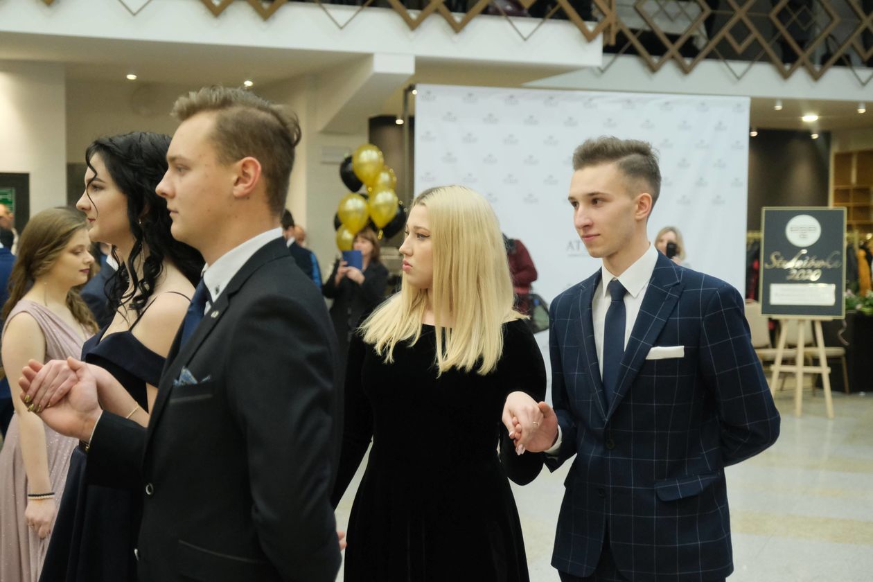  Studniówka Budowlanki w Atelii (zdjęcie 1) - Autor: Maciej Kaczanowski
