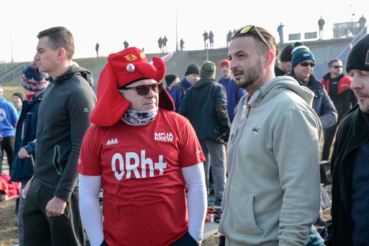  Niedzielne morsowanie połączone z akcją oddawania krwi (zdjęcie 1) - Autor: Krzysztof Mazur