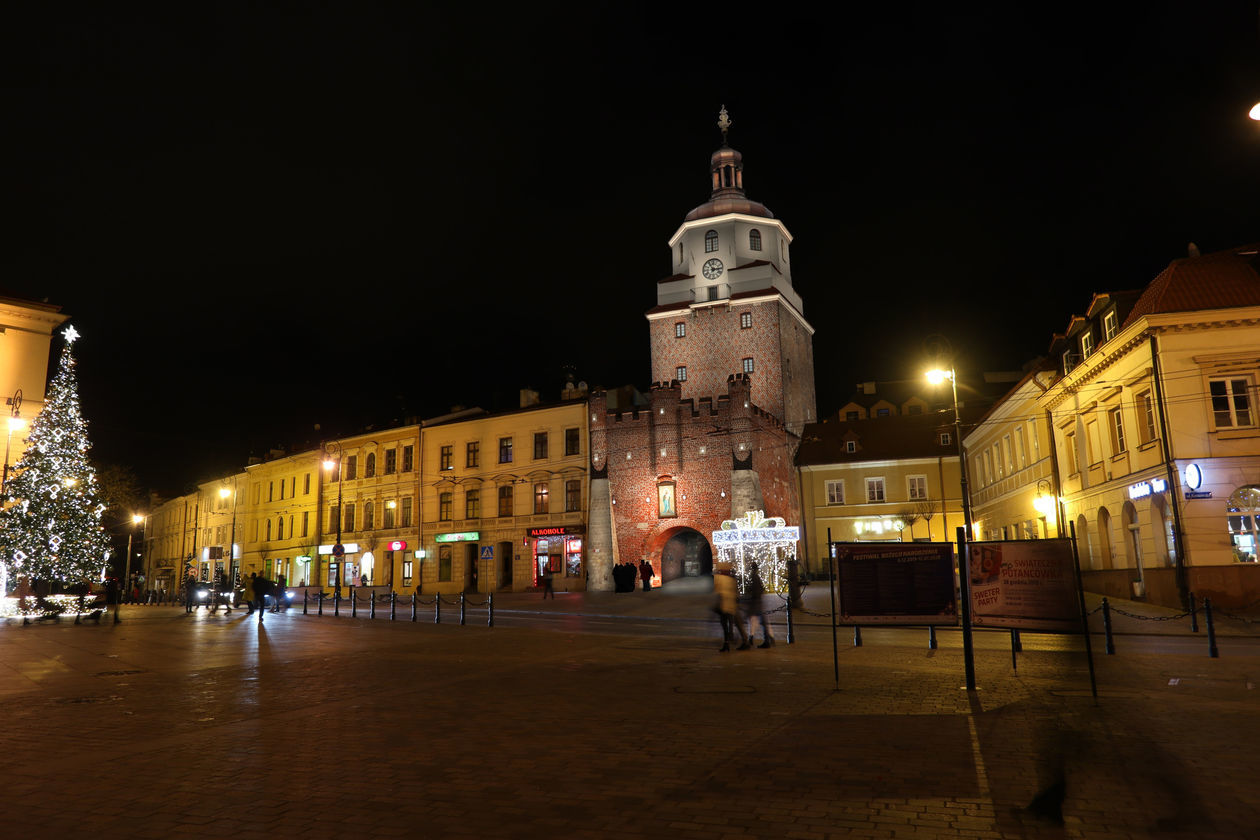  Iluminacje Bramy Krakowskiej i Trybunału Koronnego (zdjęcie 1) - Autor: Urząd Miasta Lublin