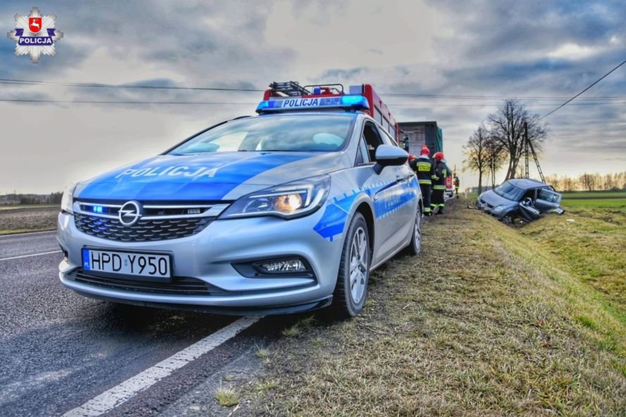  Wypadek na DK 63 w powiecie łukowskim (zdjęcie 1) - Autor: Policja