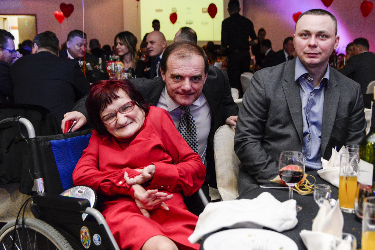  Bal charytatywny Fundacji Oswoić Los w Hotelu Victoria (zdjęcie 1) - Autor: Krzysztof Mazur