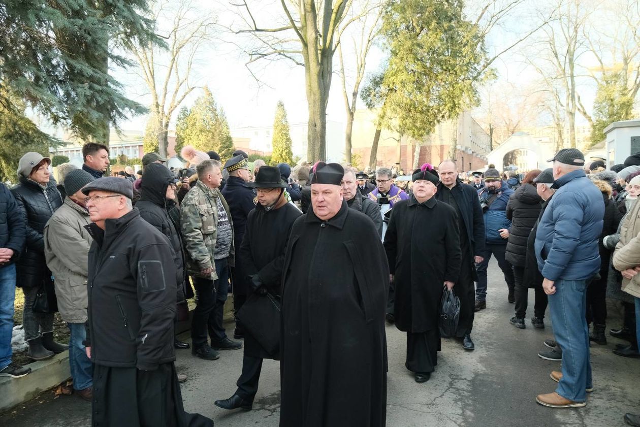  Pogrzeb Romualda Lipki w archikatedrze lubelskiej (zdjęcie 1) - Autor: Maciej Kaczanowski