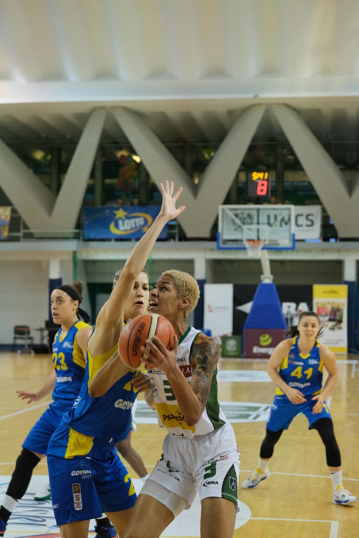  Pszczółka Polski Cukier AZS UMCS Lublin - Arka Gdynia 79:81 (zdjęcie 1) - Autor: Maciej Kaczanowski