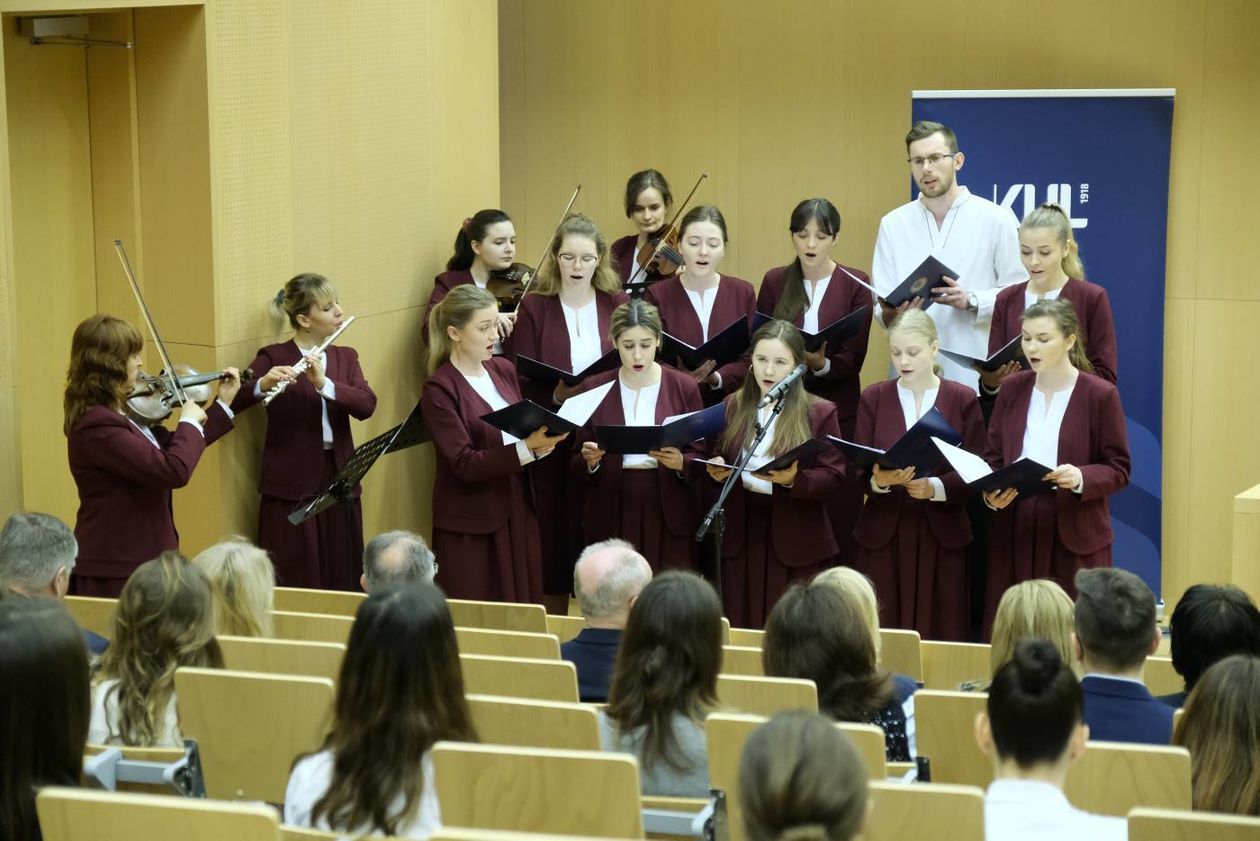  W Katolickim Uniwersytecie Lubelskim będą studiować pielęgniarstwo (zdjęcie 1) - Autor: Maciej Kaczanowski