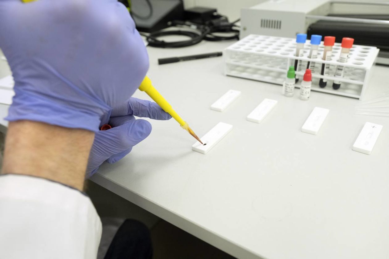  Lubelski test na koronawirusa produkuje BioMaxima SA (zdjęcie 1) - Autor: Maciej Kaczanowski