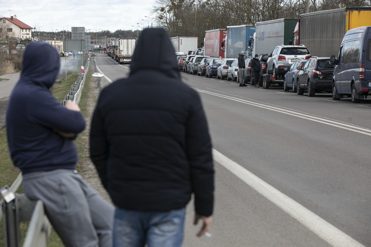  W Dorohusku dzień przed zamknięciem granic (zdjęcie 23) - Autor: Jacek Szydłowski