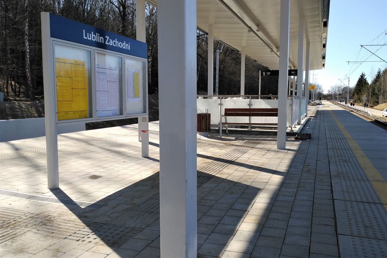  Pociągi dalekobieżne już zatrzymują się na przystanku Lublin Zachodni (zdjęcie 1) - Autor: Dominik Smaga