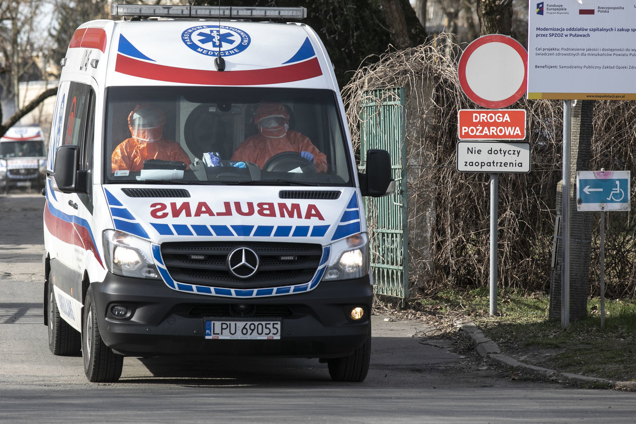  Pacjent z podejrzeniem koronawirusa, był odsyłany z jednego oddziału na drugi (zdjęcie 1) - Autor: Jacek Szydłowski