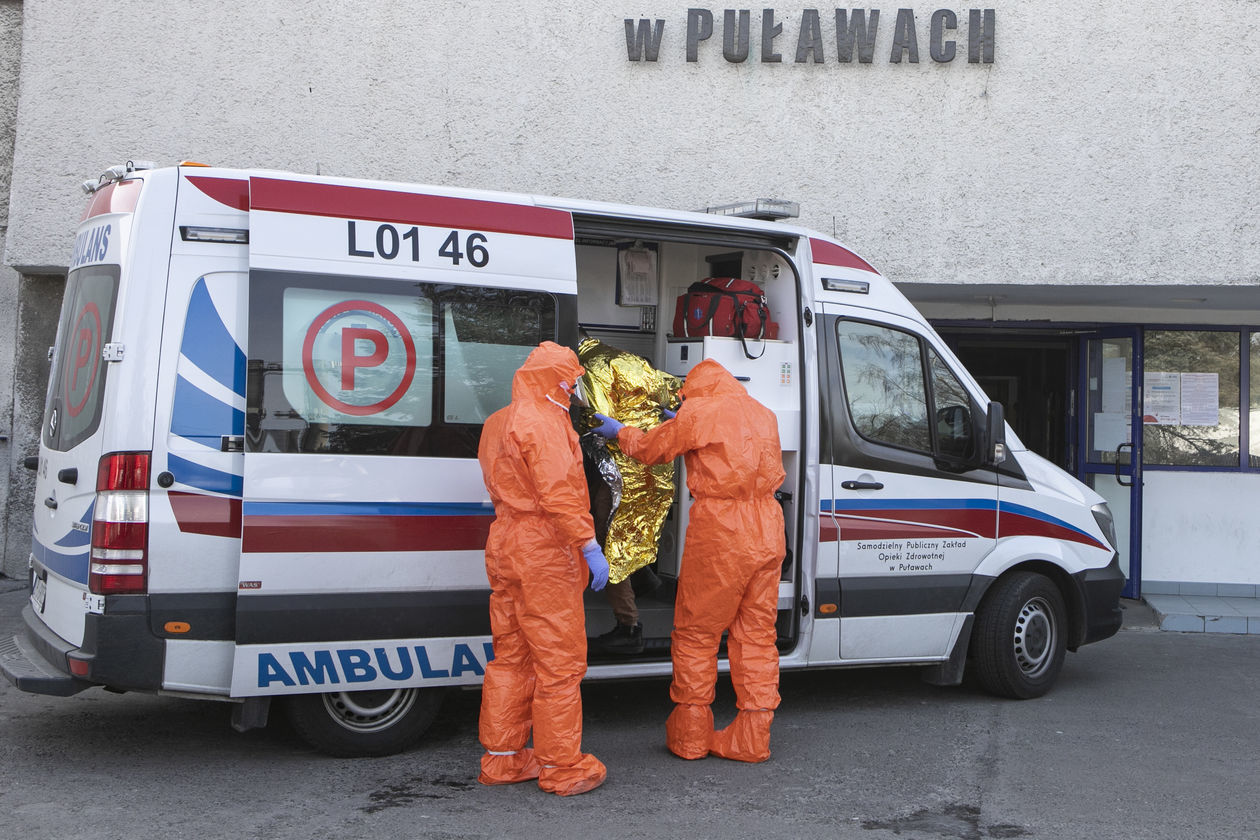  Pacjent z podejrzeniem koronawirusa, był odsyłany z jednego oddziału na drugi (zdjęcie 1) - Autor: Jacek Szydłowski