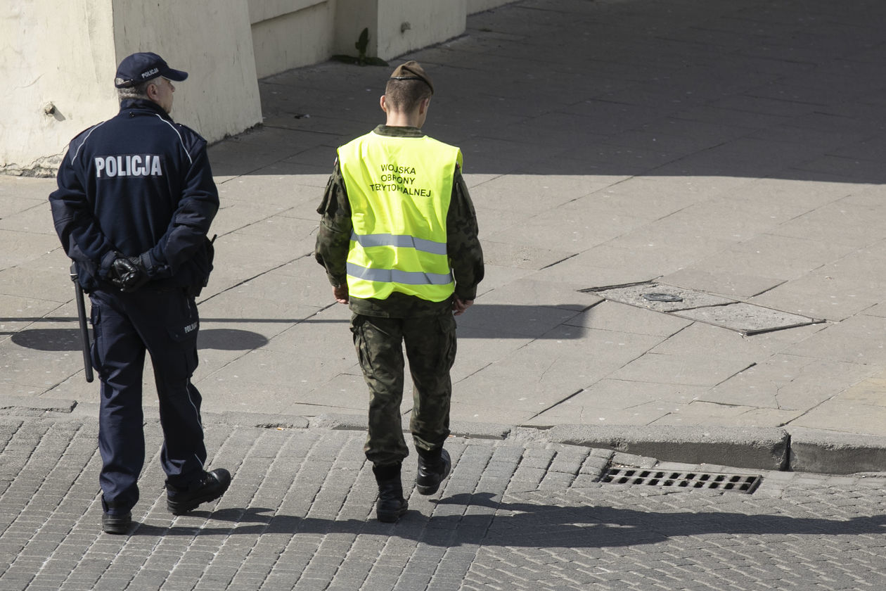  Patrole policji w Lublinie (zdjęcie 1) - Autor: Jacek Szydłowski