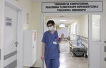 Szpital przy ul. Jaczewskiego w Lublinie. Praca w trakcie epidemii (zdjęcia ilustracyjne) (zdjęcie 3)