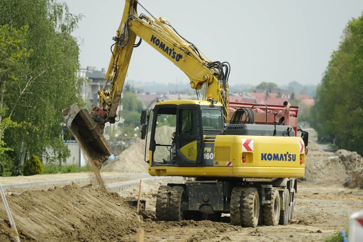  <p>al. Solidarności</p>