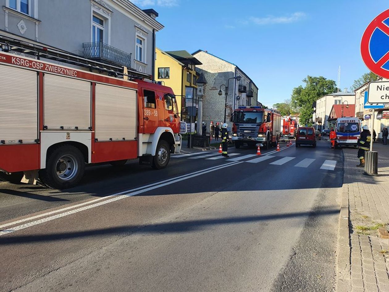  Tragiczny pożar w Szczebrzeszynie (zdjęcie 1) - Autor: Ochotnicza Straż Pożarna w Wielączy