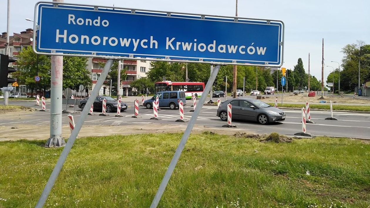  Poważne utrudnienia na rondzie Honorowych Krwiodawców w Lublinie (zdjęcie 1) - Autor: Dominik Smaga