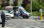 Potrącenie rowerzysty na skrzyżowaniu ulic Węgrarza i Walecznych (zdjęcie 2)