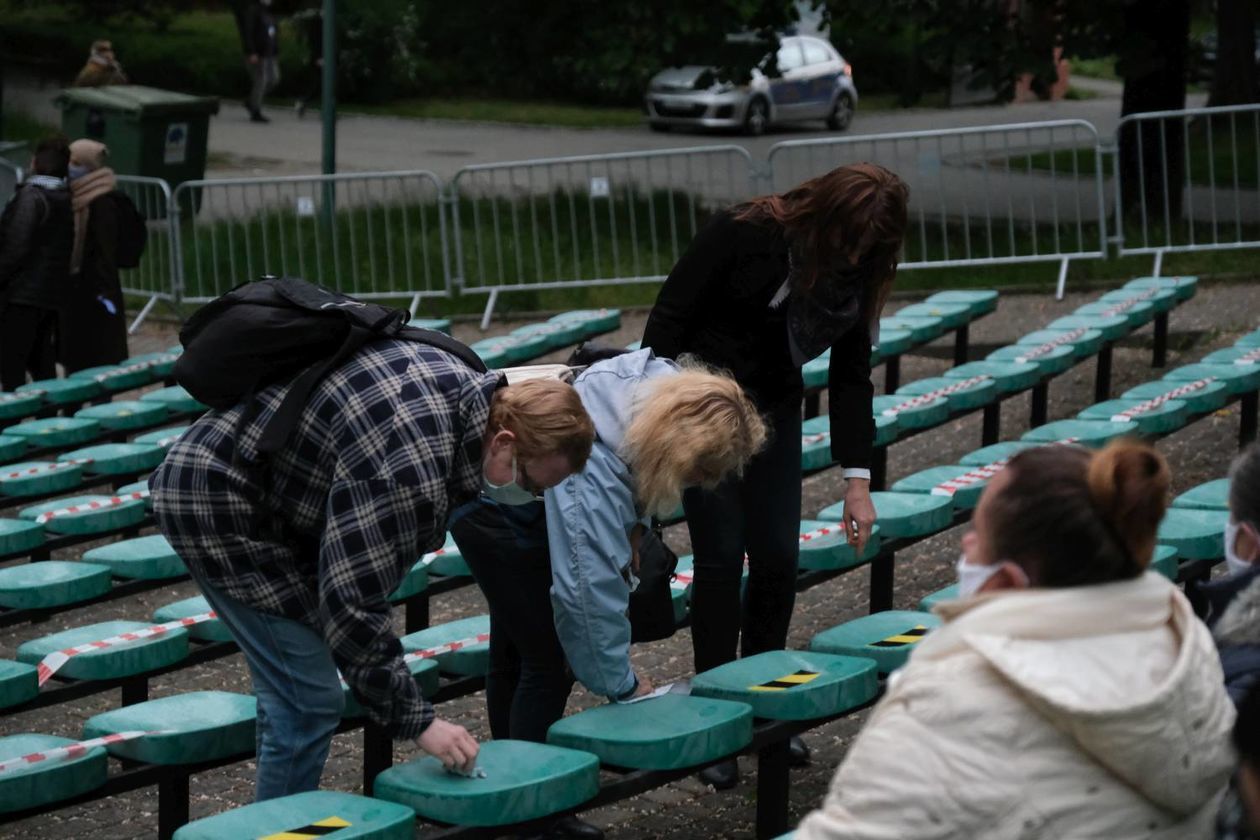  Seans filmowy w Muszli Ogrodu Saskiego: Biały, biały dzień (zdjęcie 1) - Autor: Maciej Kaczanowski