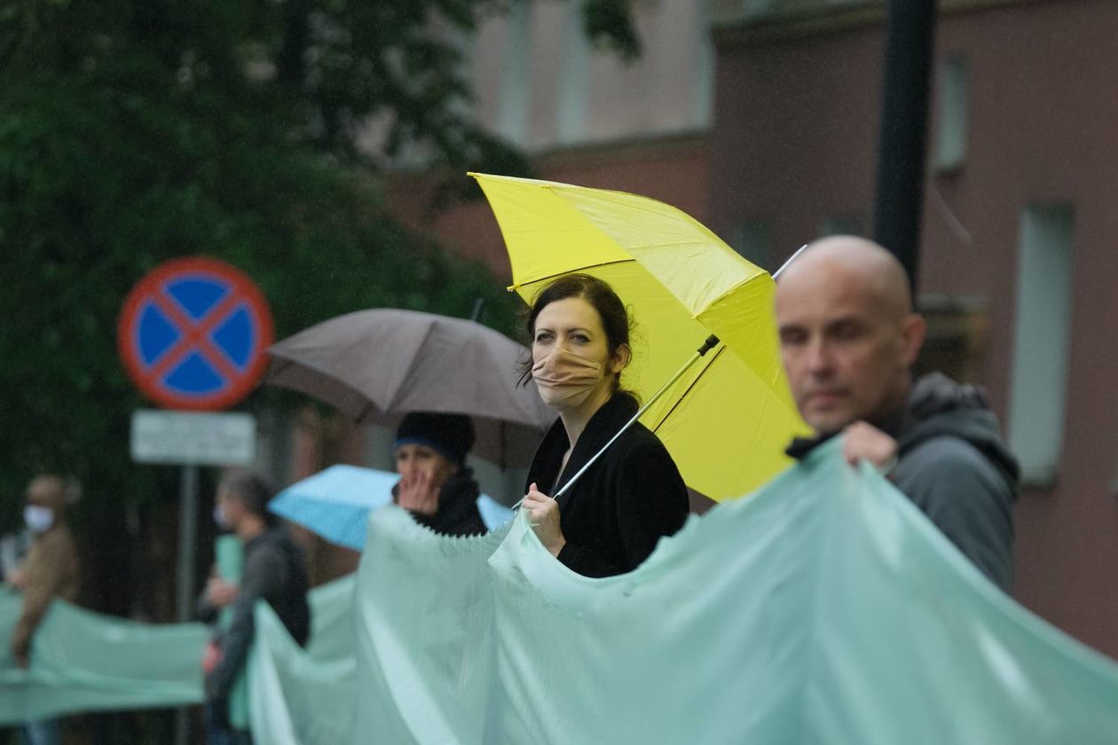  Protest w obronie drzew na ul. Lipowej w Lublinie (zdjęcie 1) - Autor: Maciej Kaczanowski