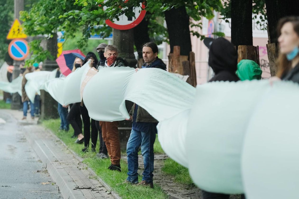  Protest w obronie drzew na ul. Lipowej w Lublinie (zdjęcie 1) - Autor: Maciej Kaczanowski