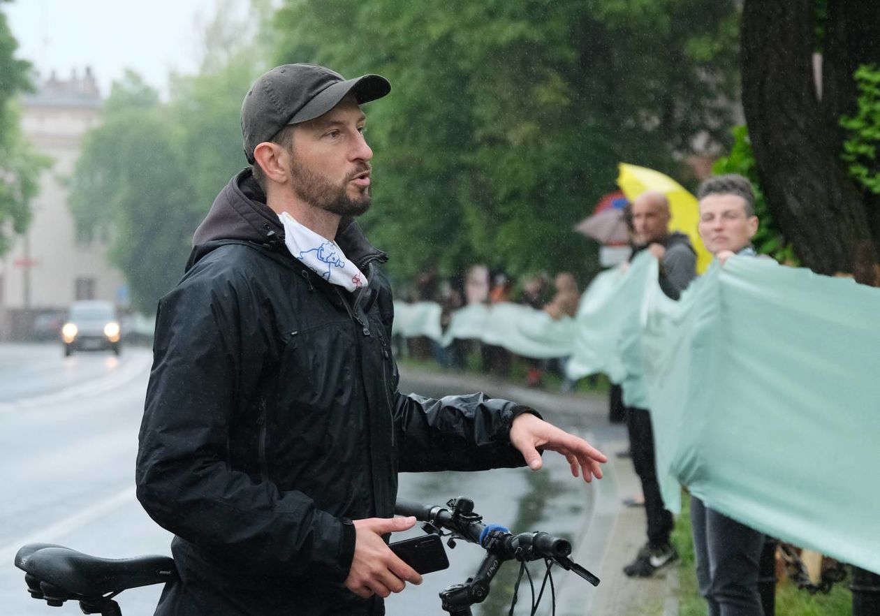  Protest w obronie drzew na ul. Lipowej w Lublinie (zdjęcie 1) - Autor: Maciej Kaczanowski