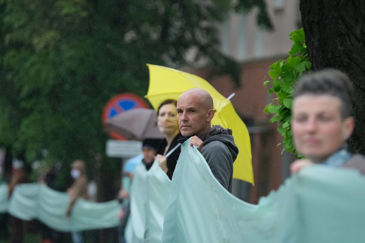  Protest w obronie drzew na ul. Lipowej w Lublinie (zdjęcie 1) - Autor: Maciej Kaczanowski