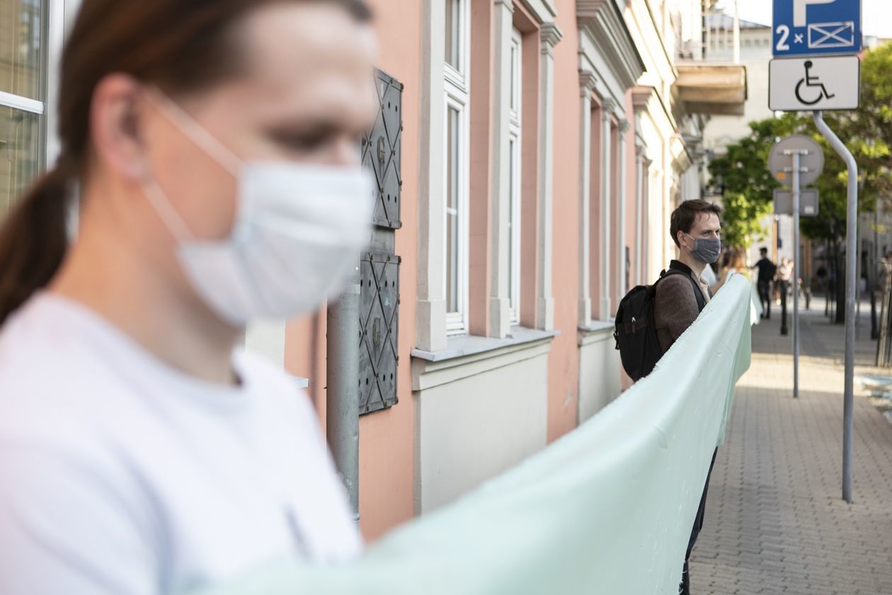  Protest przed Ratuszem w obronie drzew (zdjęcie 1) - Autor: Jacek Szydłowski