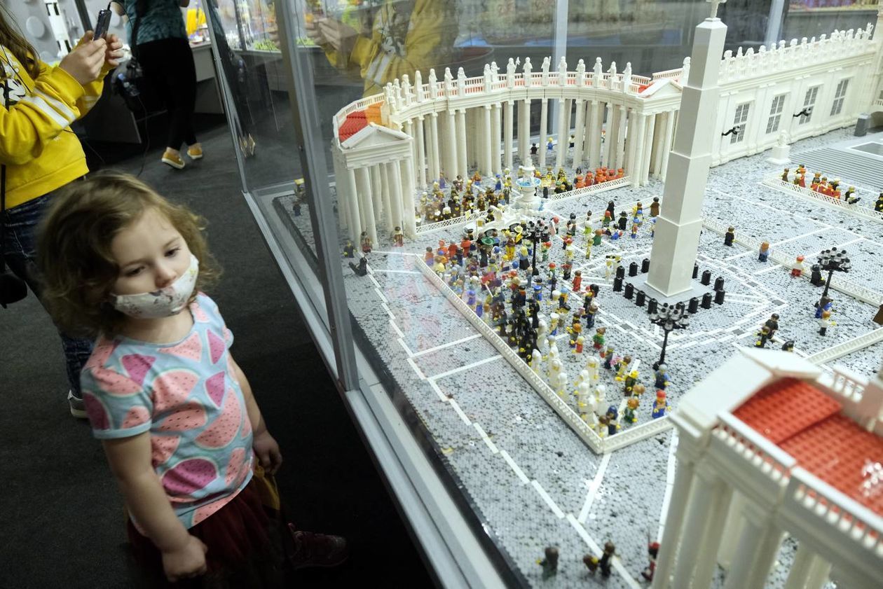  Wystawa figur z klocków Lego w Skende Shopping (zdjęcie 1) - Autor: Maciej Kaczanowski