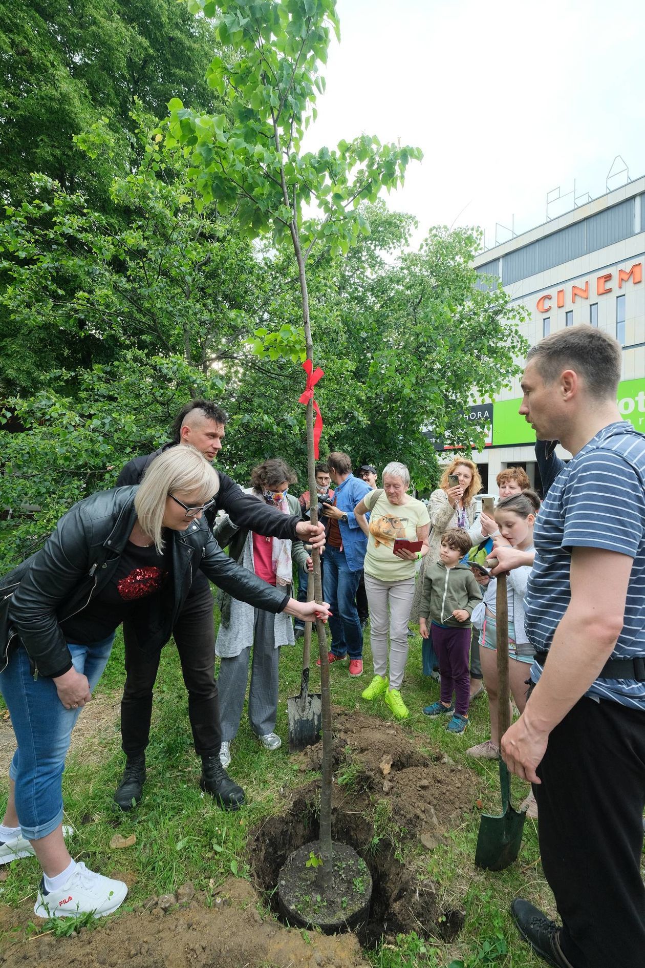  Piątkowa akcja obrońców drzew przy ul. Lipowej w Lublinie (zdjęcie 1) - Autor: Maciej Kaczanowski