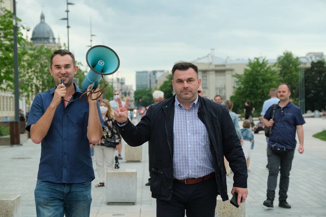  Skromny Strajk przedsiębiorców w Lublinie (zdjęcie 1) - Autor: Maciej Kaczanowski