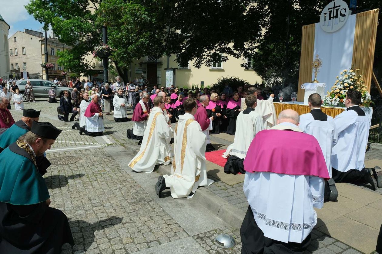  Procesja Bożego Ciała w Lublinie  (zdjęcie 1) - Autor: Maciej Kaczanowski