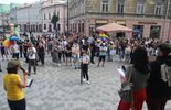 Manifestacja osób LGBT przed lubelskim ratuszem (zdjęcie 5)