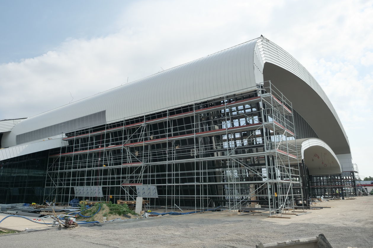 Budowa hali widowiskowo-sportowej w Puławach (zdjęcie 1) - Autor: Paweł Buczkowski