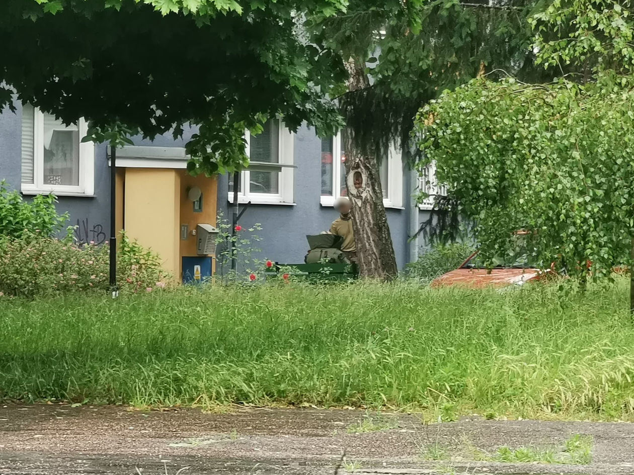  Ewakuacja w bloku na LSM (zdjęcie 1) - Autor: Daniel Dziedzic