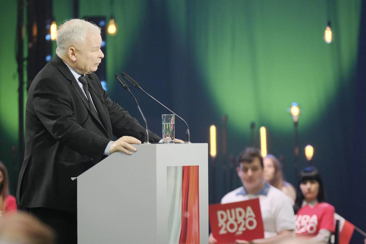  Forum Młodych PiS w Lublinie. Przyjechał Jarosław Kaczyński (zdjęcie 1) - Autor: Maciej Kaczanowski